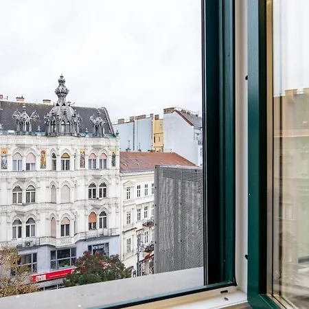 Ultra - Stylish * Budapest